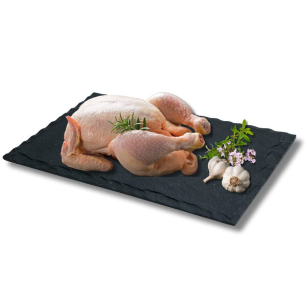 Poulet fermier prêt à cuire
